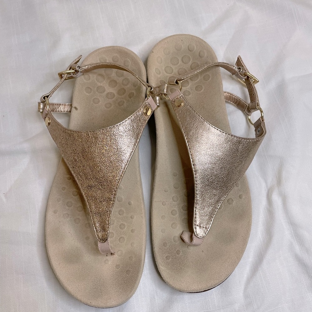 Vionic sandals